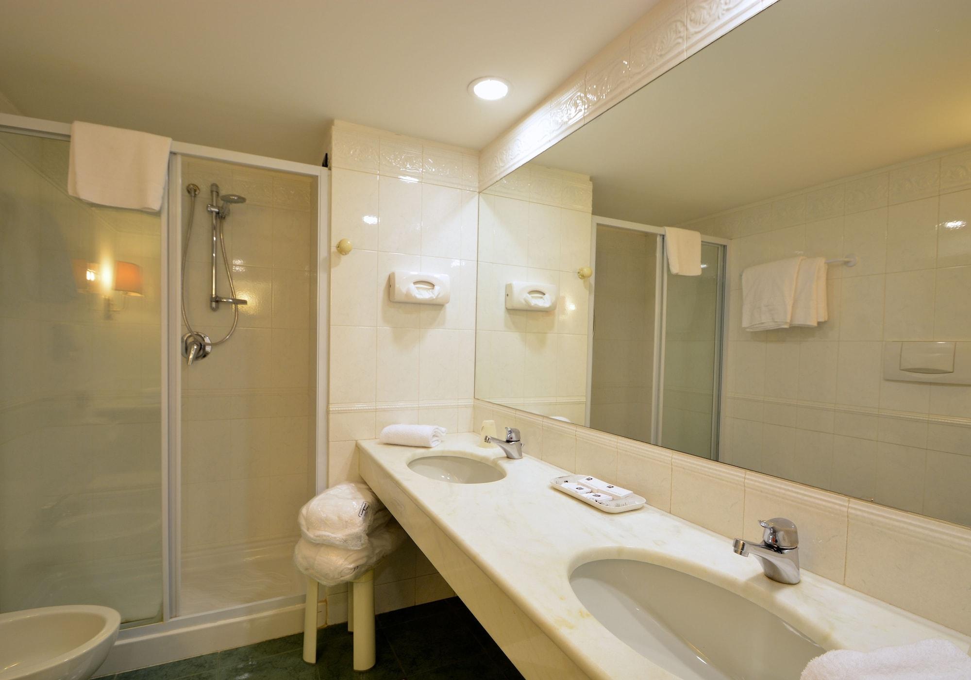 Western Genio Hotel Turim