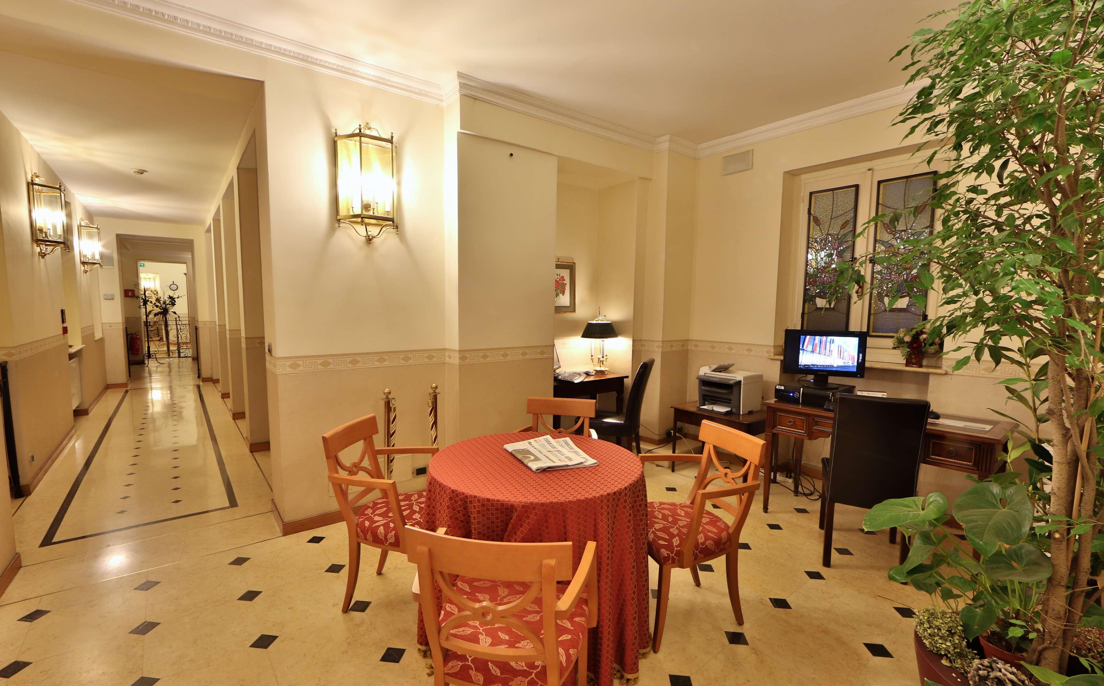 Western Genio Hotel 3*