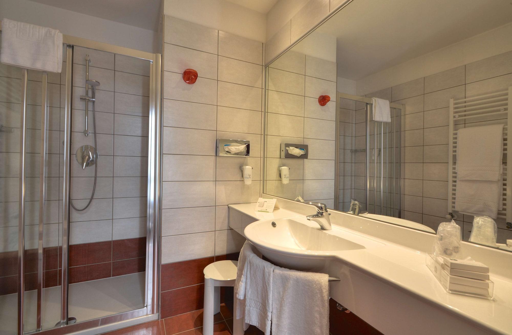 Western Genio 3* Torino